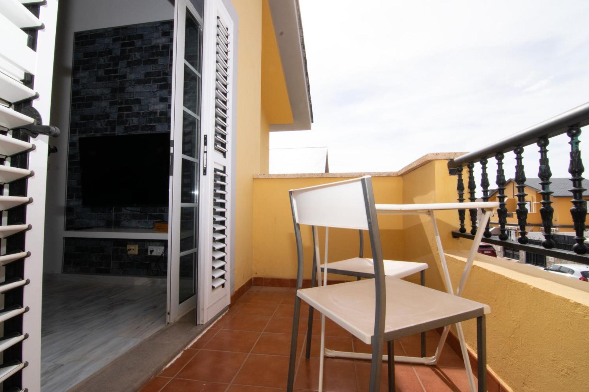 The Safe Point Suites Castillo Castillo del Romeral Exterior foto