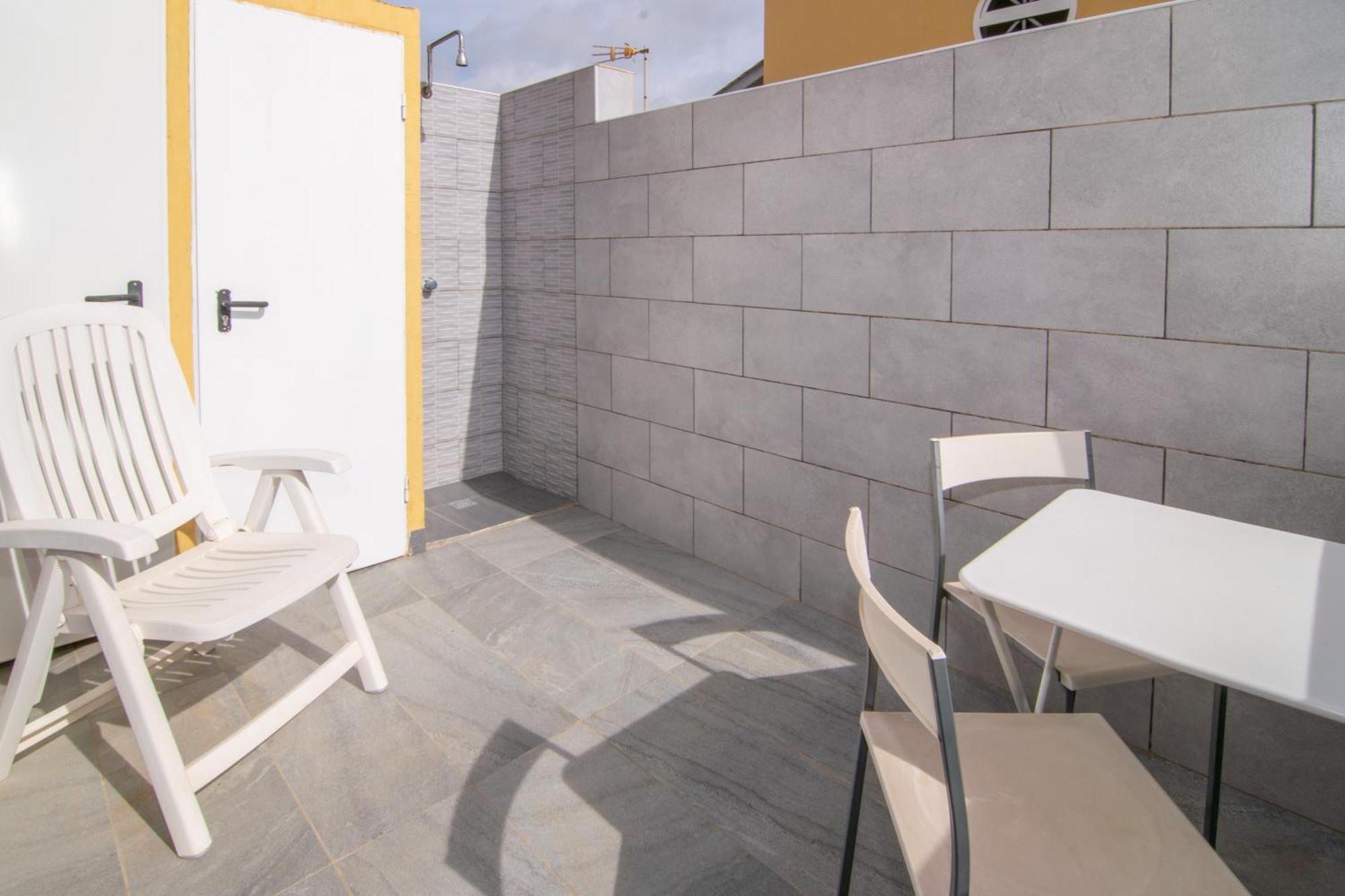 The Safe Point Suites Castillo Castillo del Romeral Exterior foto